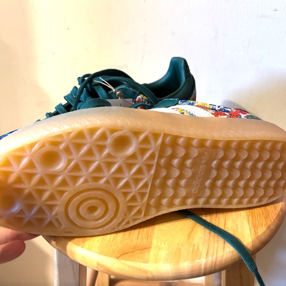 Adidas limited edition green floral Sambae sneakers made with Liberty fabric NWT - Picture 7 of 11